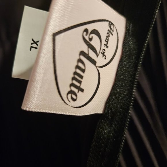 Heart of Haute Skirt - Picture 5 of 6